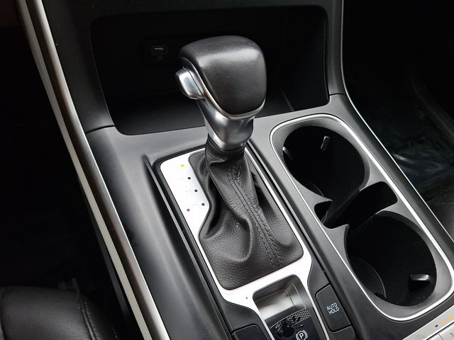 Used 2022 Kia Carnival LX FWD image 14
