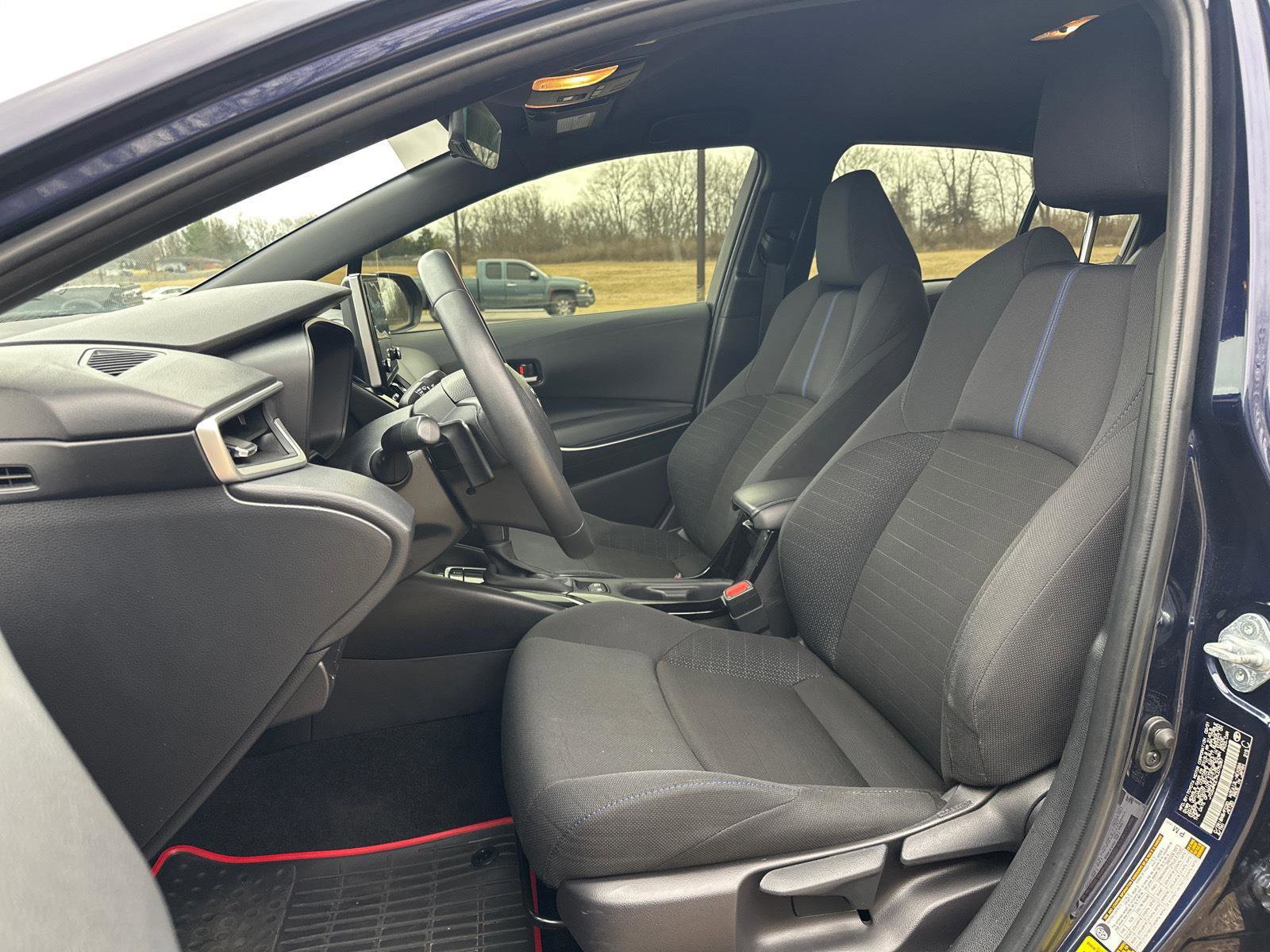 Used 2021 Toyota Corolla SE w/ Carpet Mat Package (TMS) image 10