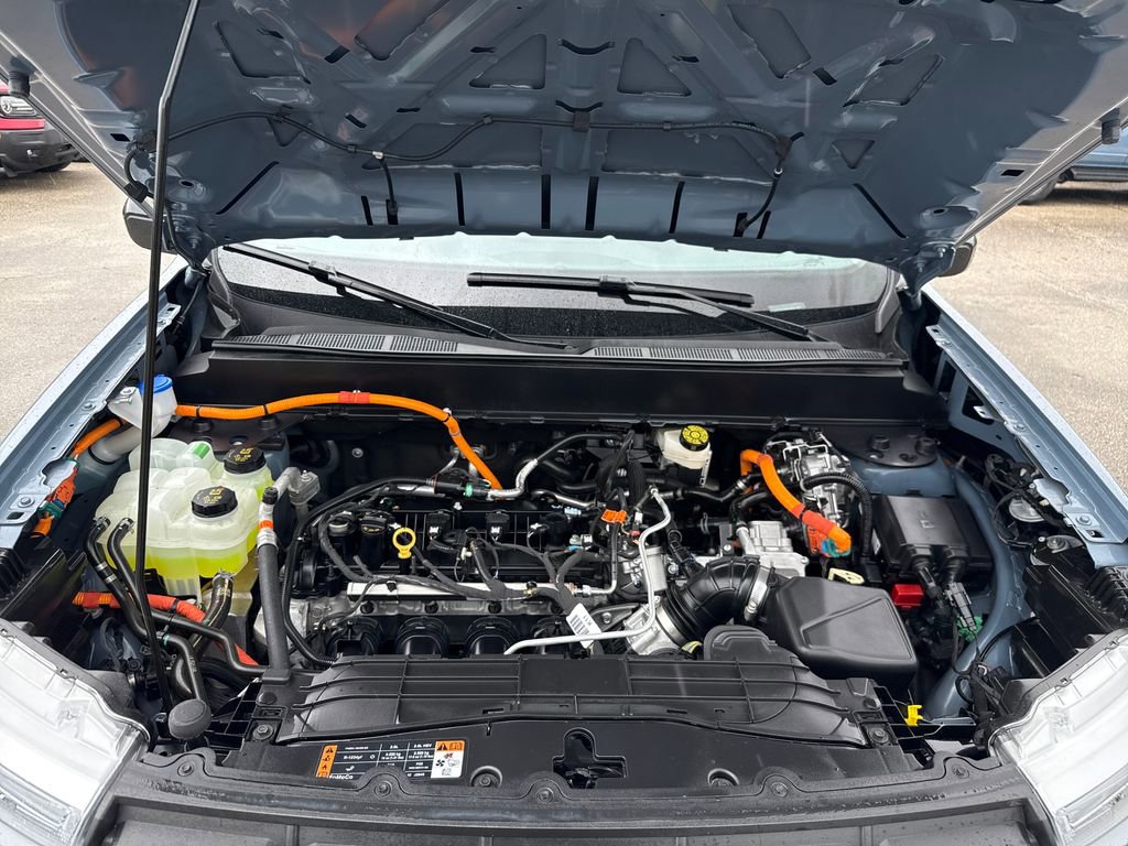 Certified 2024 Ford Maverick Lariat image 29