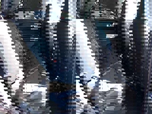 Certified 2022 Ford Explorer XLT w/ Equipment Group 202A image 7