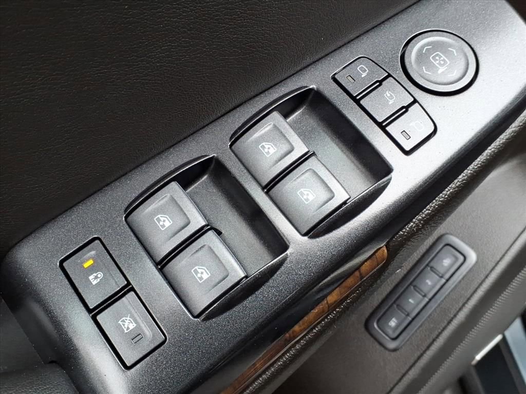 Used 2020 Chevrolet Tahoe LT image 24