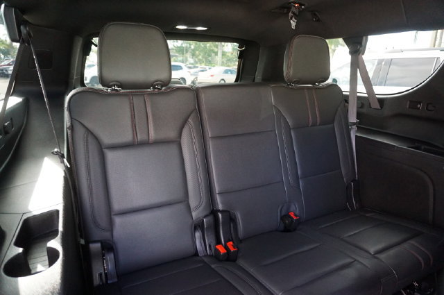 Used 2023 Chevrolet Suburban RST RWD image 19