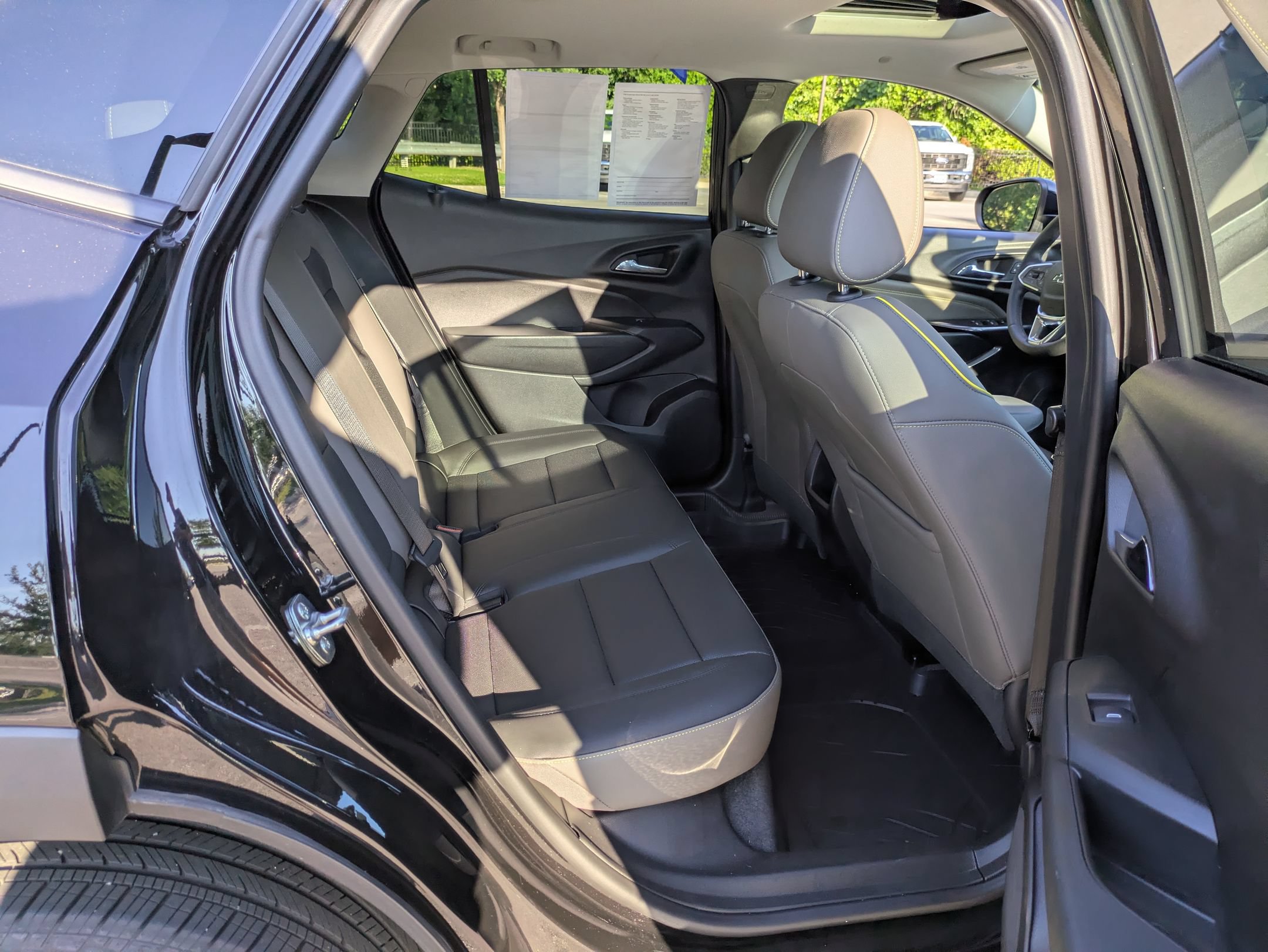 Used 2026 Chevrolet Trax ACTIV w/ Sunroof Package FWD image 36
