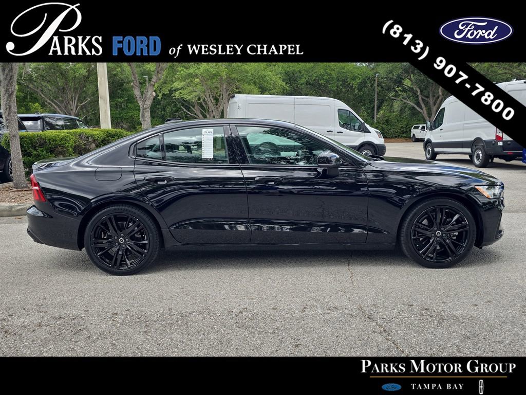 Used 2024 Volvo S60 B5 Plus AWD/4WD image 4
