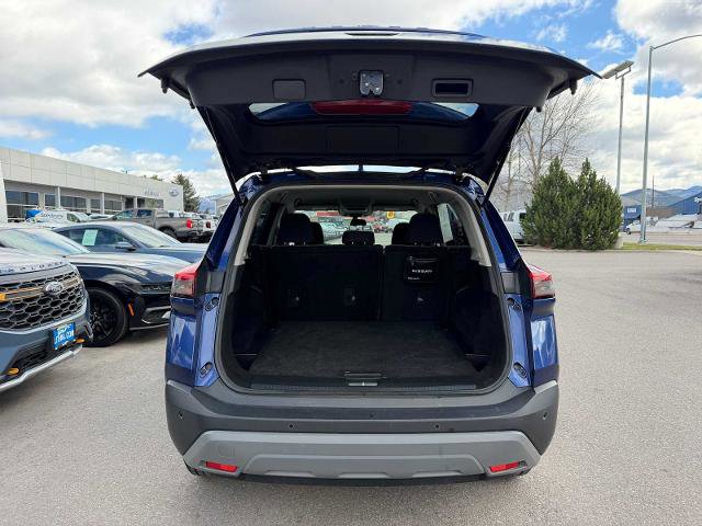 Used 2023 Nissan Rogue SV image 9