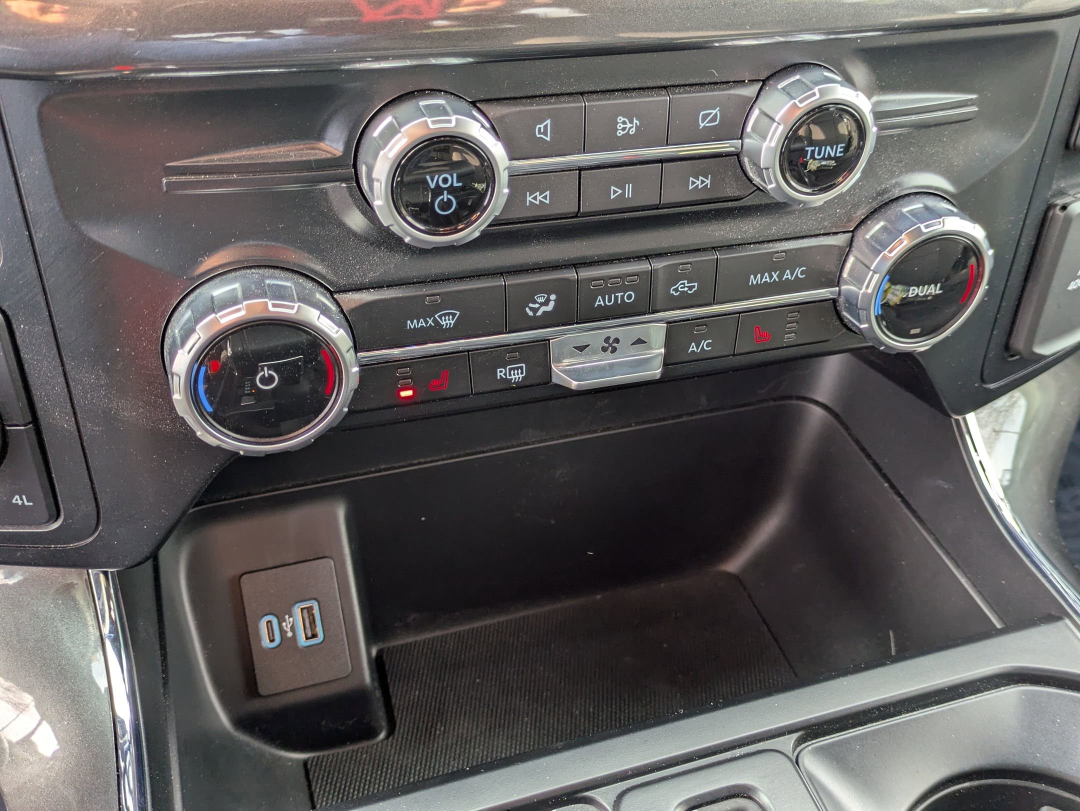 Certified 2023 Ford F150 XLT w/ Equipment Group 302A High image 29