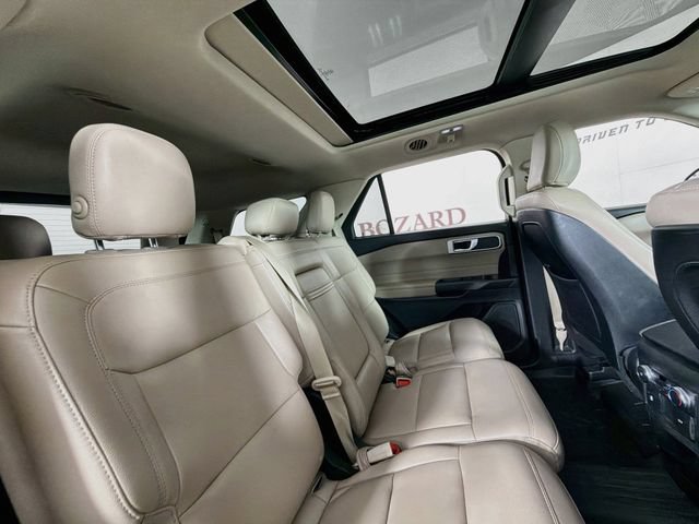 Certified 2020 Ford Explorer XLT w/ Equipment Group 202A AWD/4WD image 35