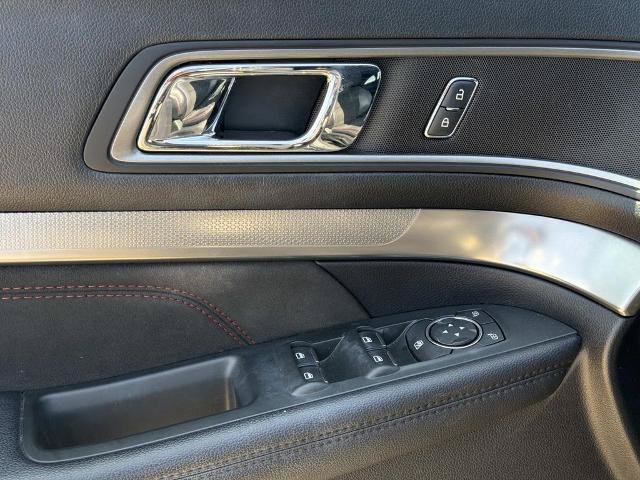 Certified 2019 Ford Explorer XLT w/ Equipment Group 202A FWD image 23