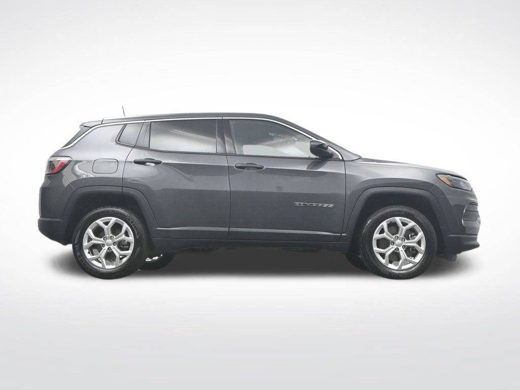 Used 2024 Jeep Compass Sport AWD/4WD image 48