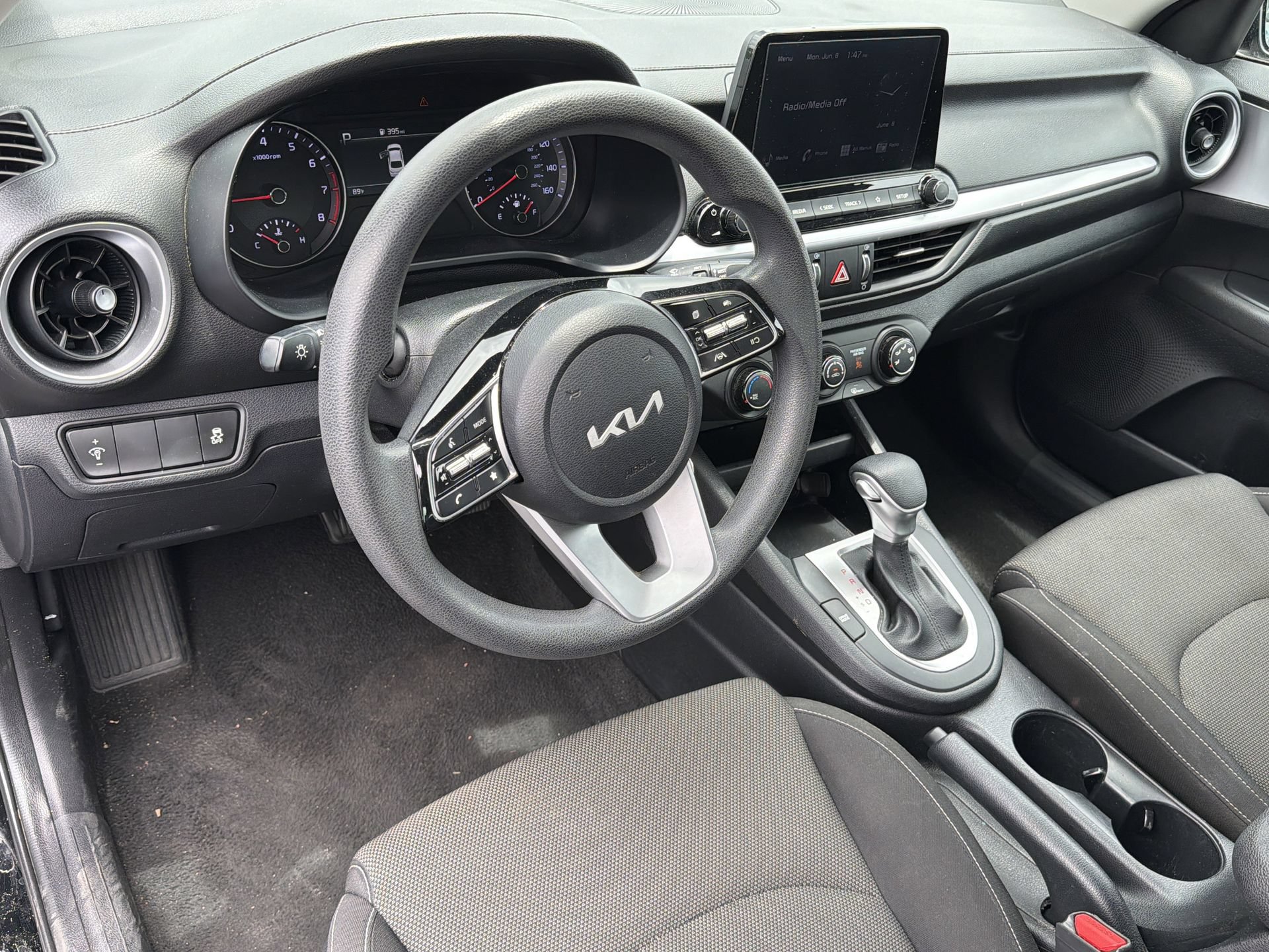 Used 2024 Kia Forte LXS FWD image 2