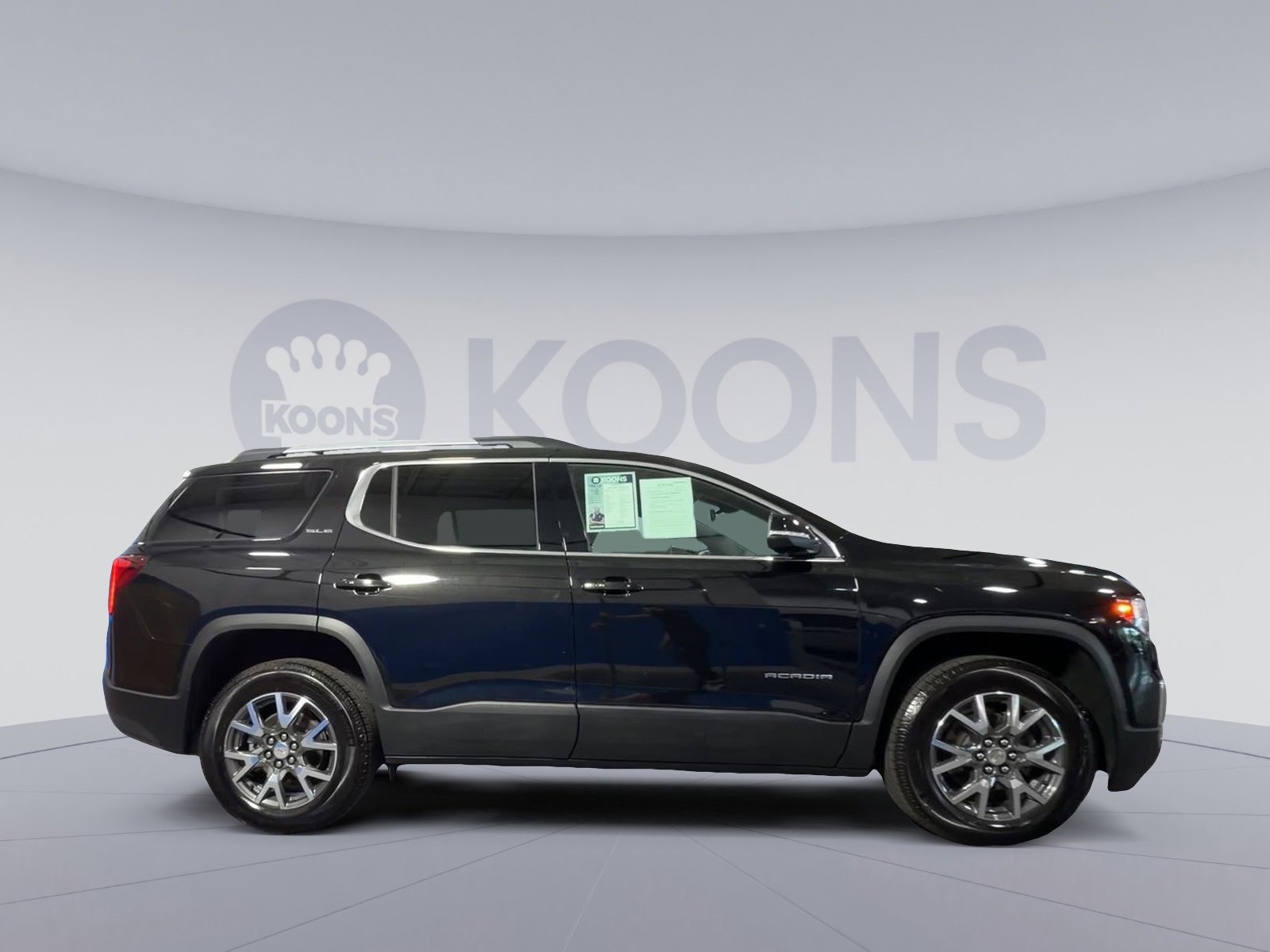 Used 2023 GMC Acadia SLE w/ Driver Convenience Package AWD/4WD image 11