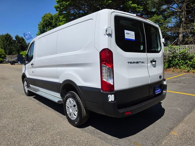 Certified 2025 Ford Transit 250 Low Roof w/ Exterior Upgrade Package RWD image 4