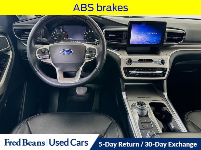 Certified 2021 Ford Explorer XLT w/ Equipment Group 202A AWD/4WD image 27