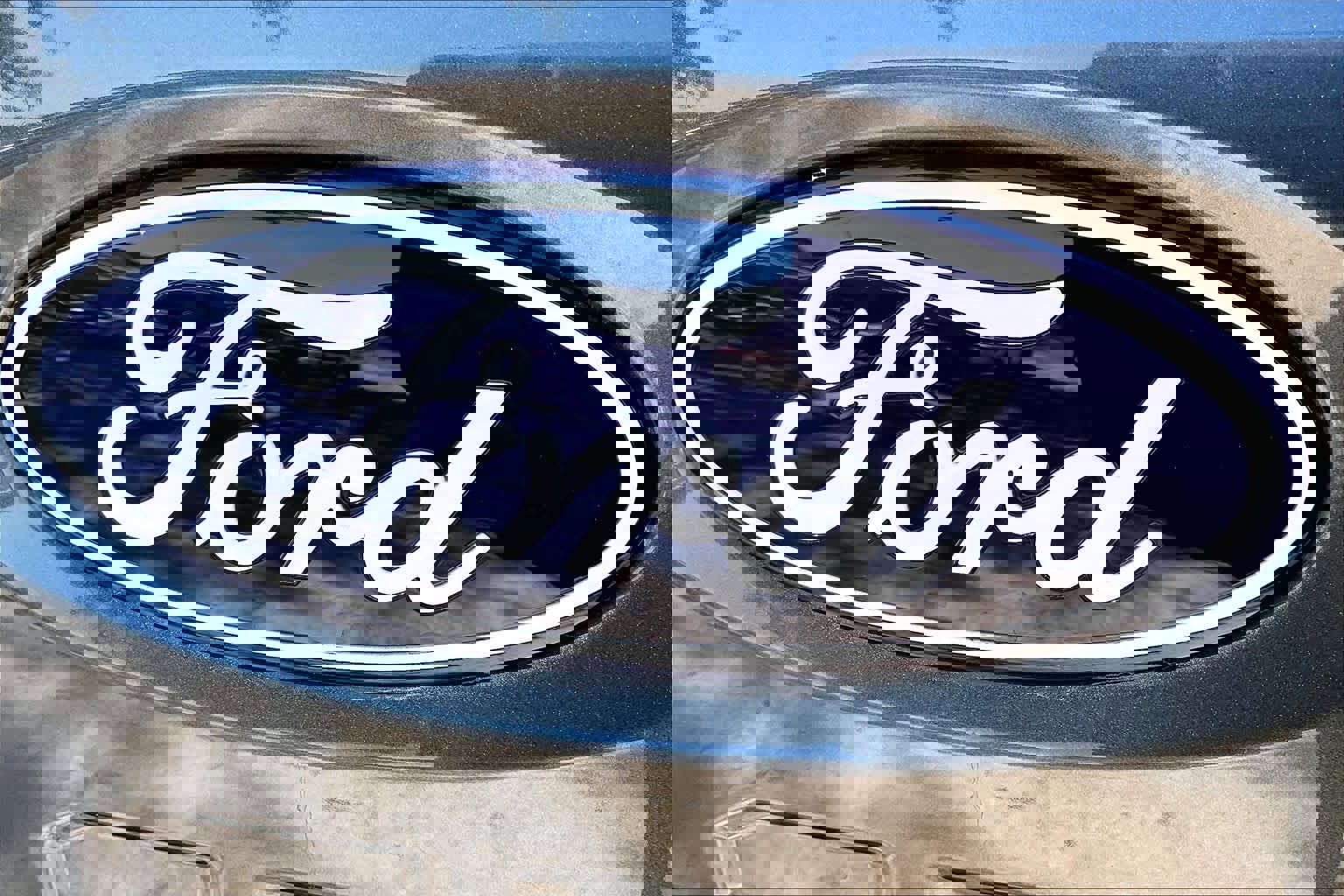 Certified 2025 Ford F150 Lariat w/ Equipment Group 501A Mid image 12