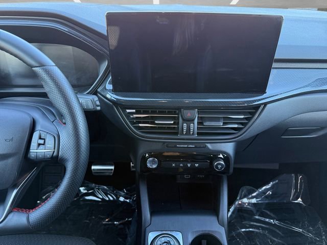 Certified 2024 Ford Escape ST-Line w/ Tech Pack #1 image 9