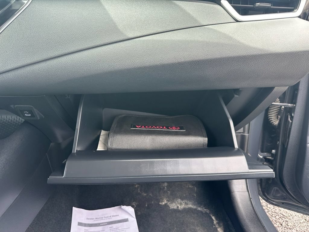 Used 2024 Toyota Corolla LE FWD image 39