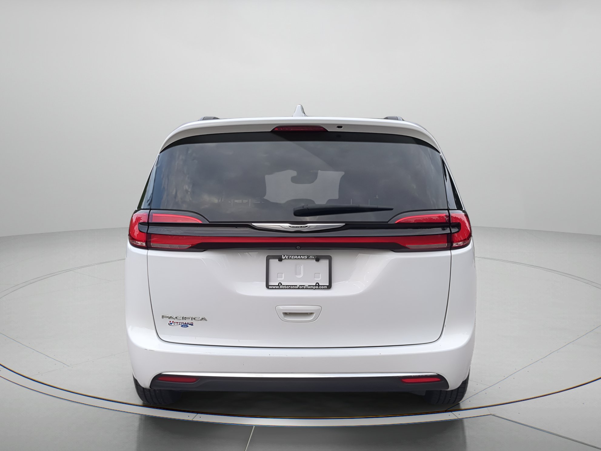 Used 2022 Chrysler Pacifica Touring-L FWD image 41