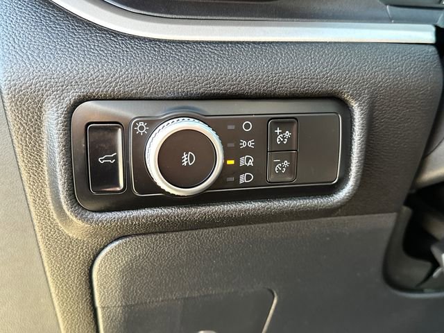 Certified 2022 Ford Explorer XLT w/ Equipment Group 202A image 30