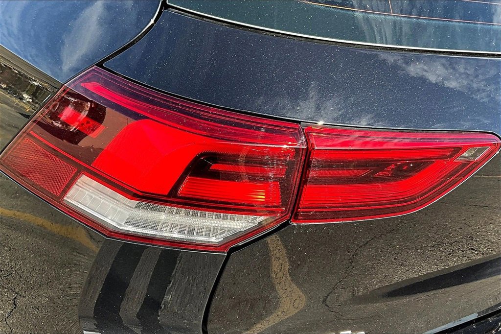 Used 2023 Volkswagen GTI SE image 30