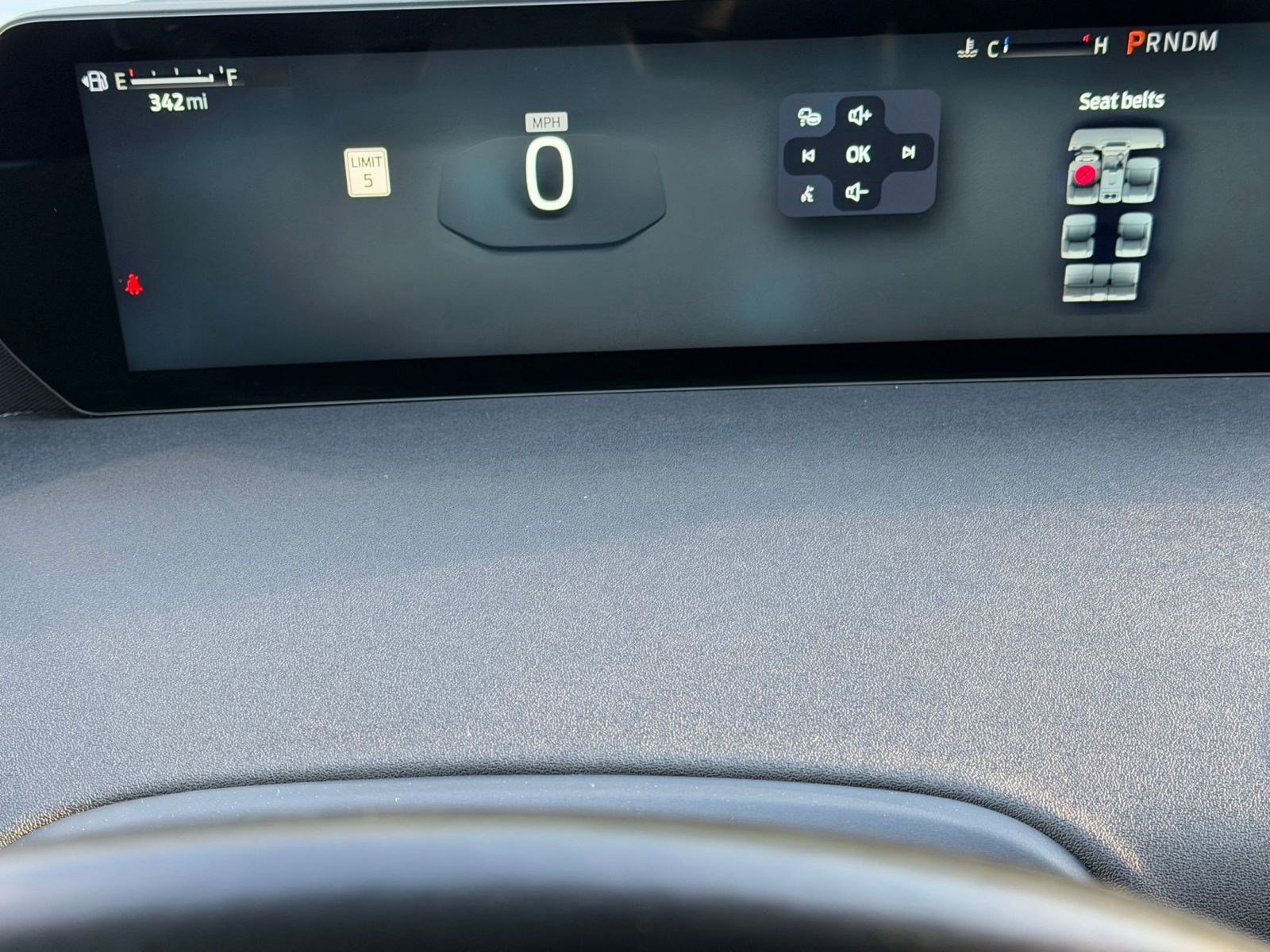 Certified 2025 Ford Expedition Platinum image 18