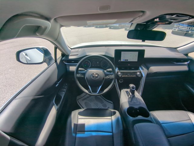 Used 2023 Toyota Venza LE AWD/4WD image 22
