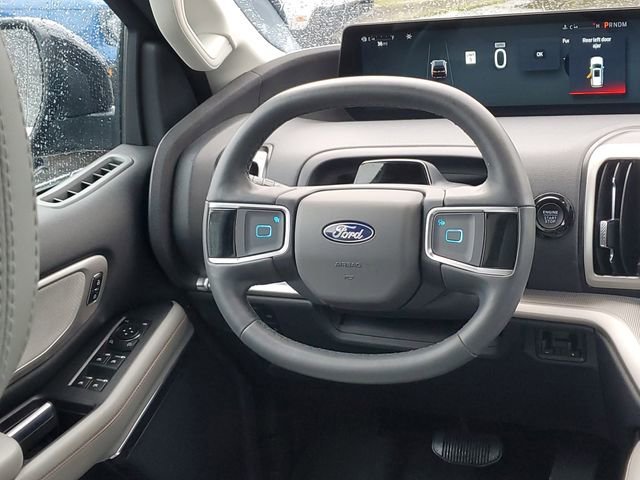 Certified 2025 Ford Expedition Active AWD/4WD image 29
