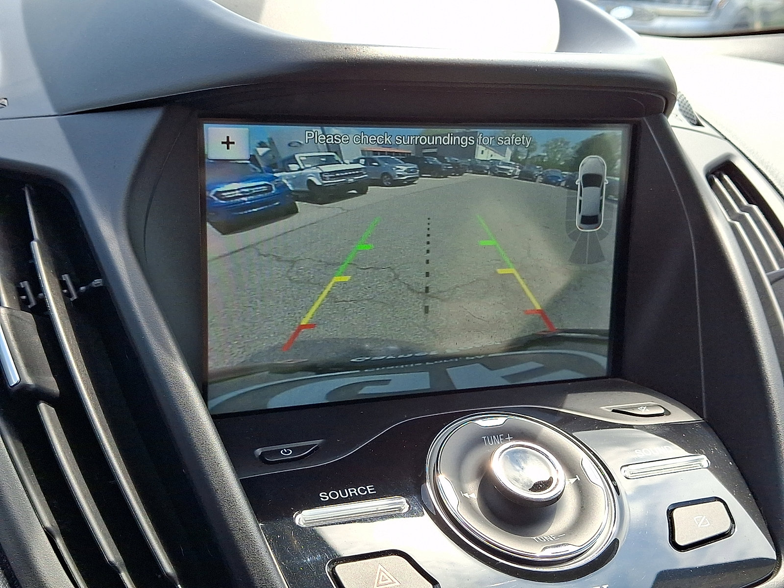 Certified 2019 Ford Escape Titanium AWD/4WD image 21