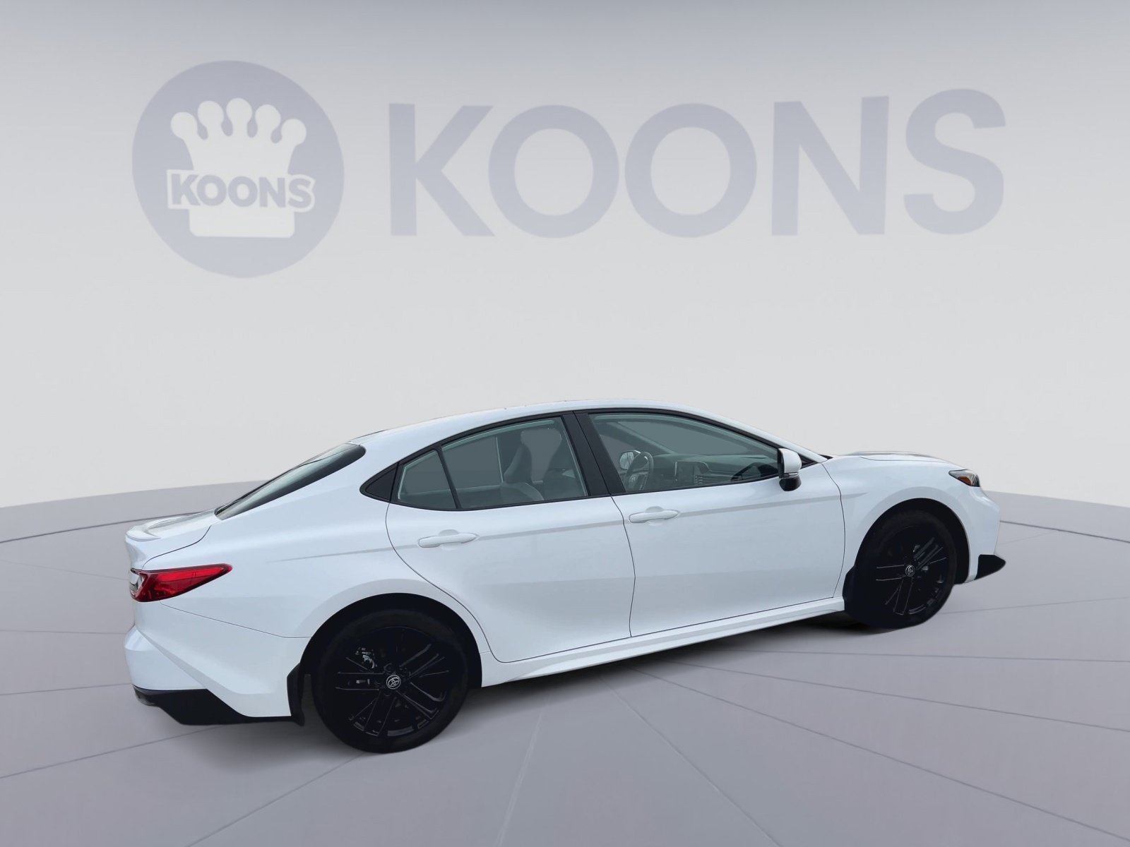 Used 2025 Toyota Camry LE AWD/4WD image 12
