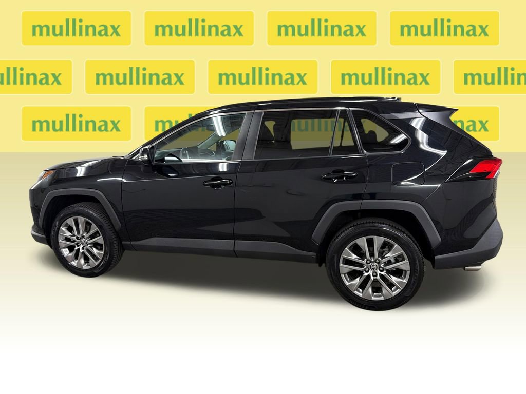 Used 2023 Toyota RAV4 XLE Premium FWD image 13
