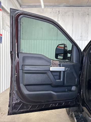 Certified 2019 Ford F250 Lariat w/ Chrome Package image 8