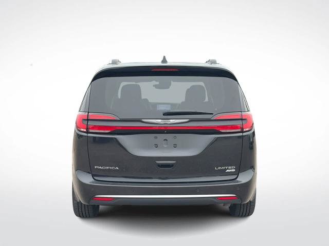 Used 2021 Chrysler Pacifica Limited w/ Uconnect Theater Family Group AWD/4WD image 7