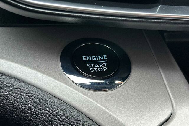 Certified 2023 Ford Explorer XLT w/ Equipment Group 202A image 21