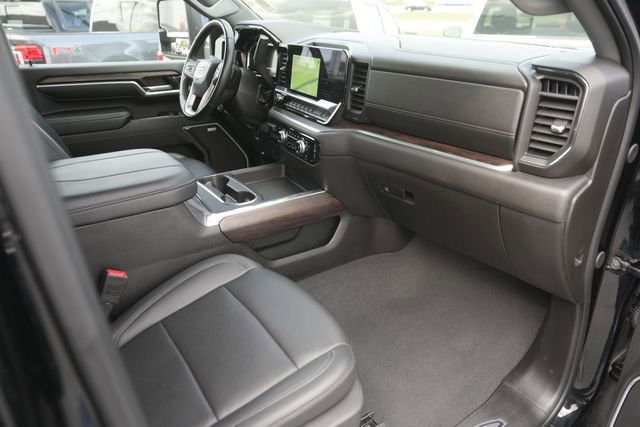 Used 2024 GMC Sierra 2500 SLT w/ Texas SLT Premium Package image 17