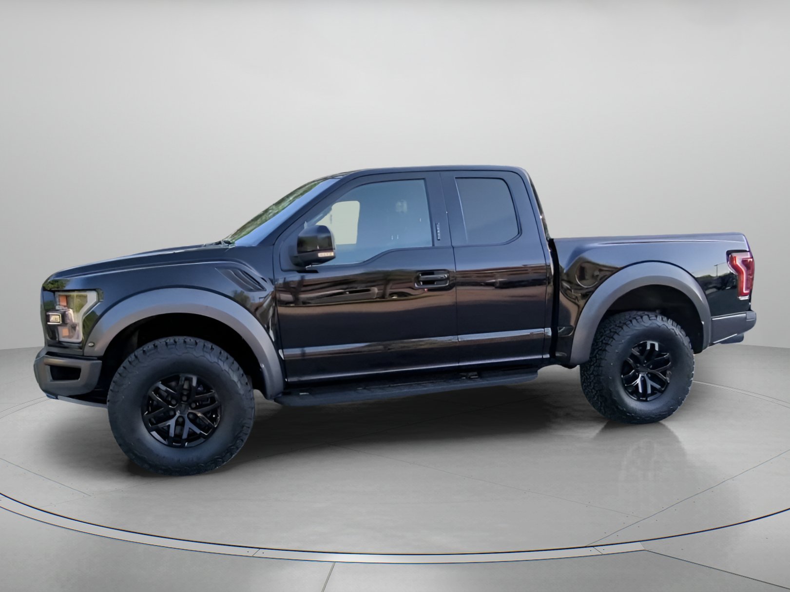 Certified 2018 Ford F150 Raptor w/ Equipment Group 802A Luxury AWD/4WD image 15