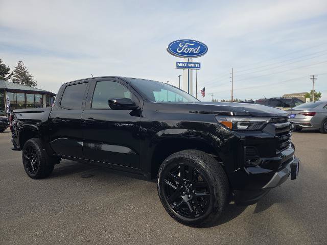 Used 2024 Chevrolet Colorado Z71 w/ Safety Package AWD/4WD image 22