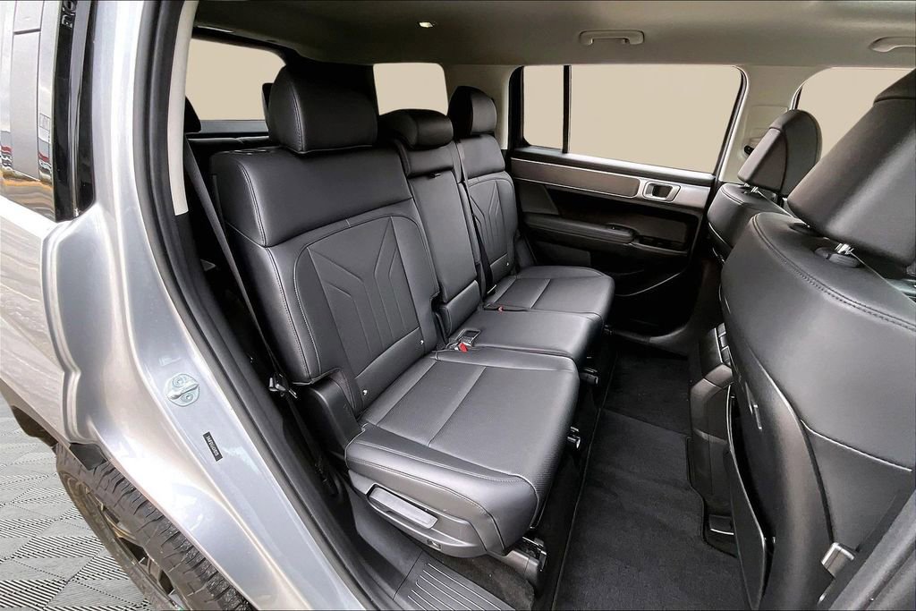 Used 2025 Hyundai Santa Fe XRT image 26