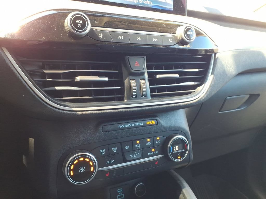 Certified 2020 Ford Escape SE AWD/4WD image 19