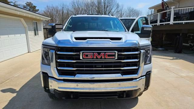 Used 2026 GMC Sierra 2500 SLT w/ SLT Premium Package AWD/4WD image 3