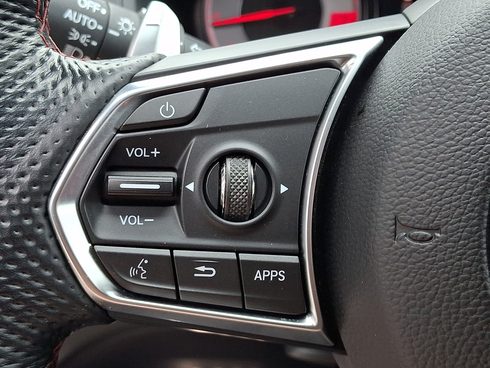 Used 2022 Acura RDX w/ Advance Package FWD image 23