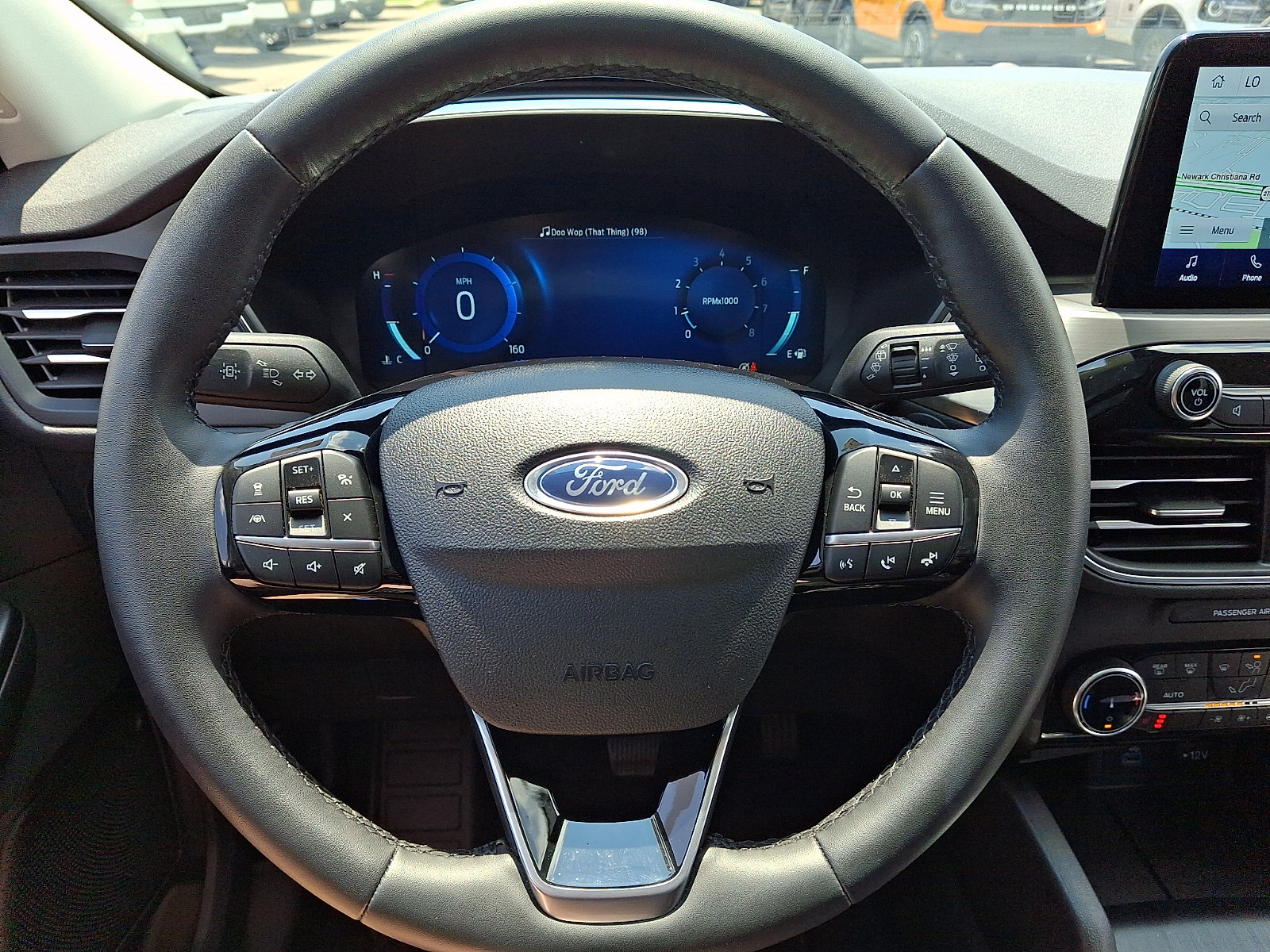 Certified 2022 Ford Escape Titanium AWD/4WD image 25