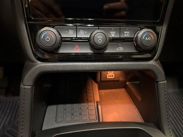 Certified 2024 Ford Ranger Raptor AWD/4WD image 19