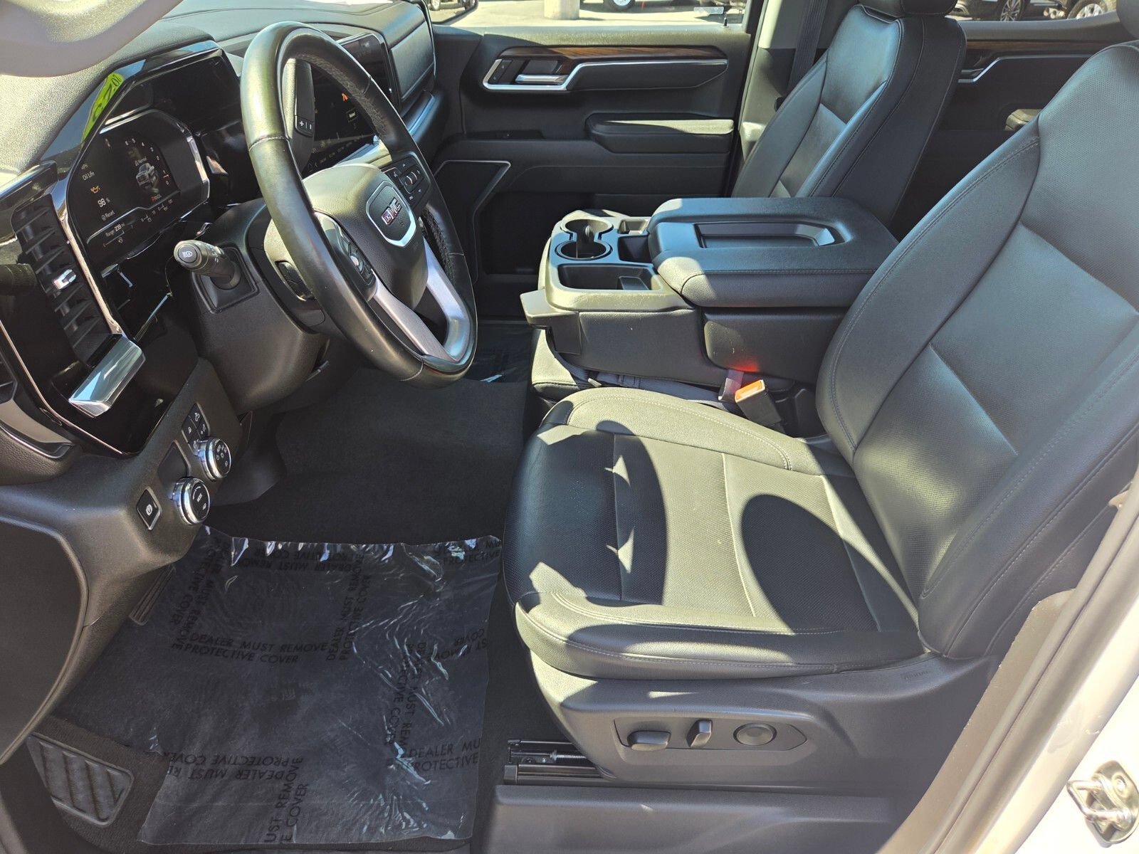Used 2025 GMC Sierra 1500 SLT RWD image 10