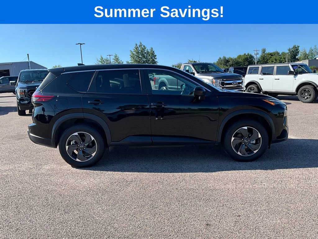 Used 2025 Nissan Rogue SV AWD/4WD image 8