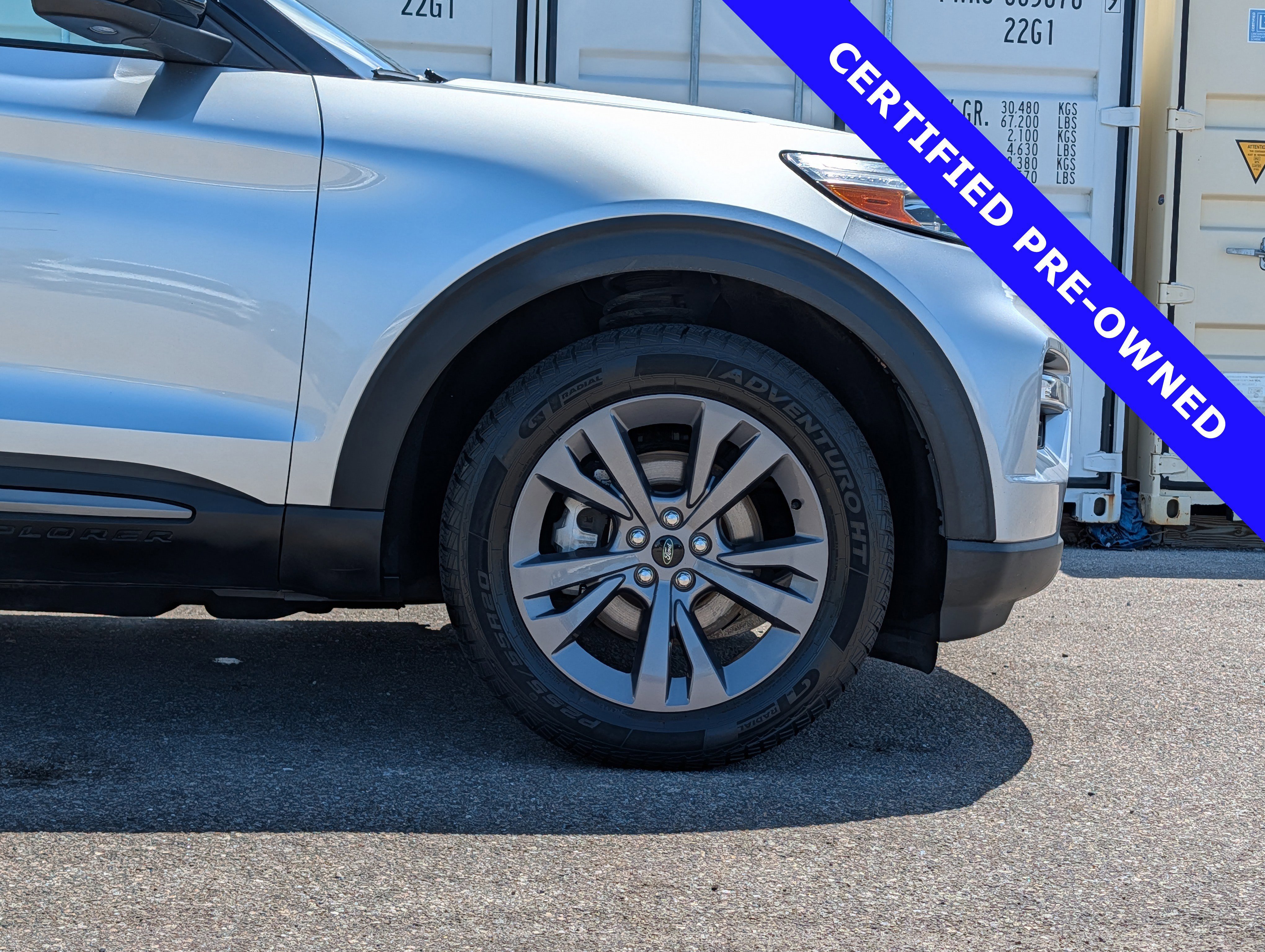 Certified 2022 Ford Explorer XLT w/ Equipment Group 202A AWD/4WD image 11