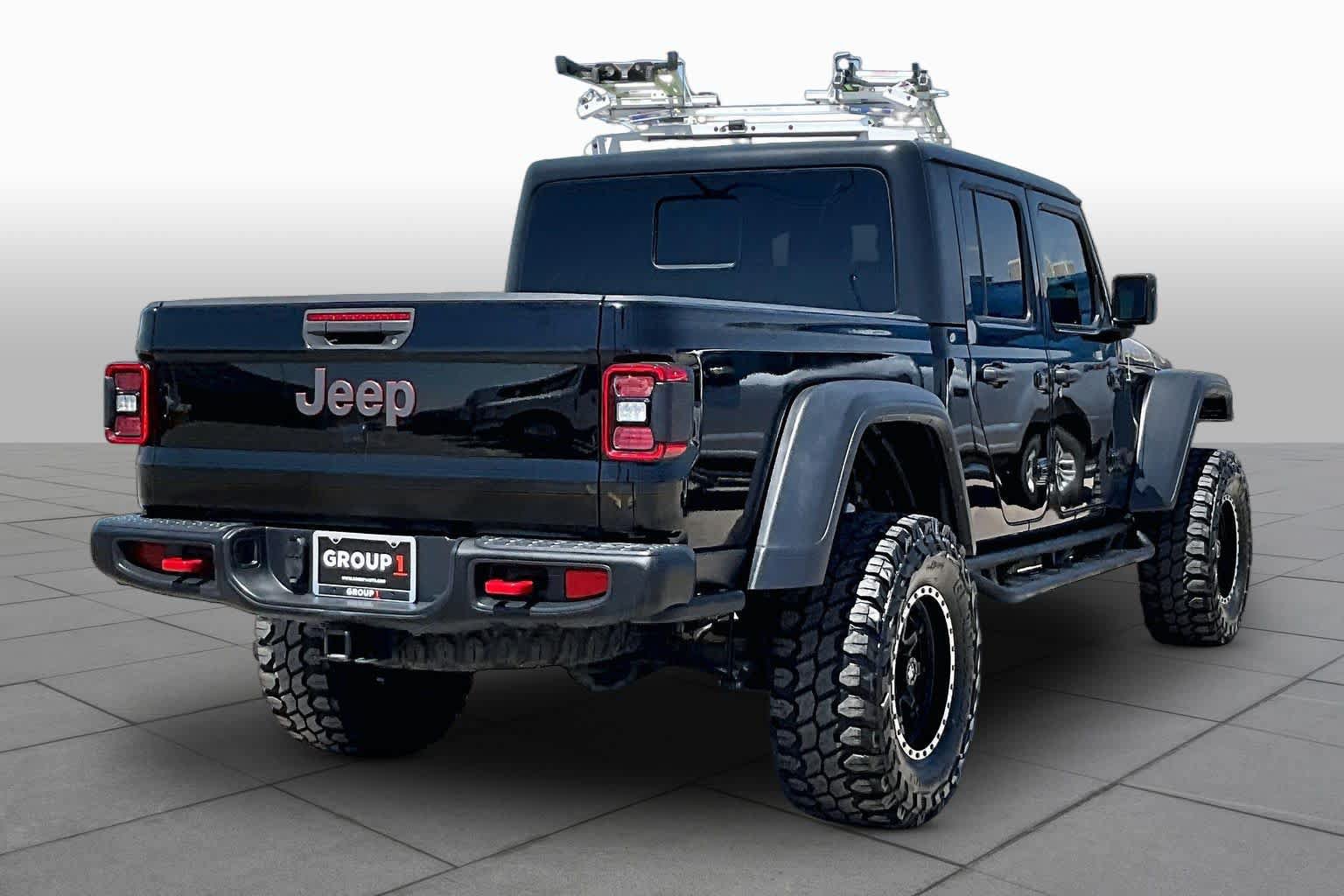Used 2022 Jeep Gladiator Rubicon w/ LED Lighting Group AWD/4WD image 12