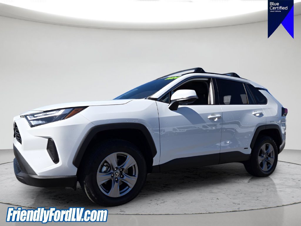 Used 2024 Toyota RAV4 XLE AWD/4WD image 2