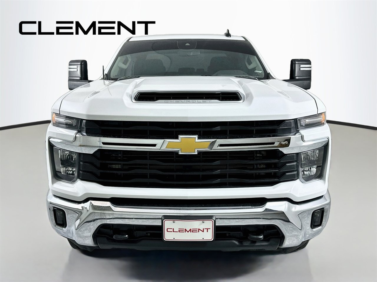 Used 2025 Chevrolet Silverado 2500 LT AWD/4WD image 3