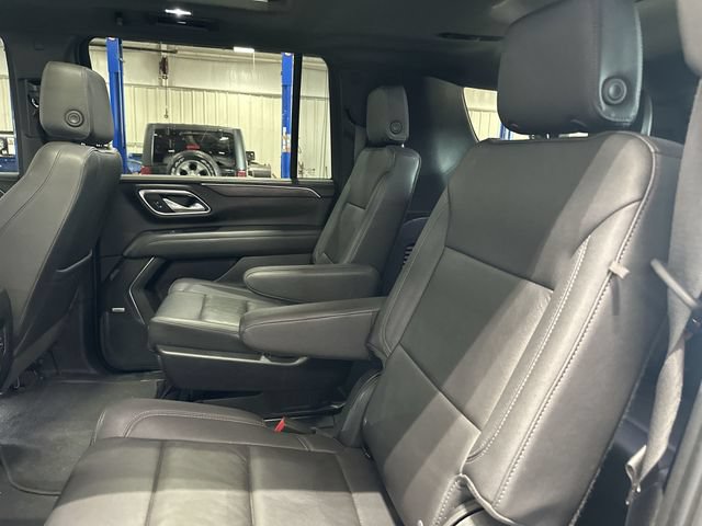 Used 2023 Chevrolet Suburban Z71 w/ Z71 Off-Road Package AWD/4WD image 30