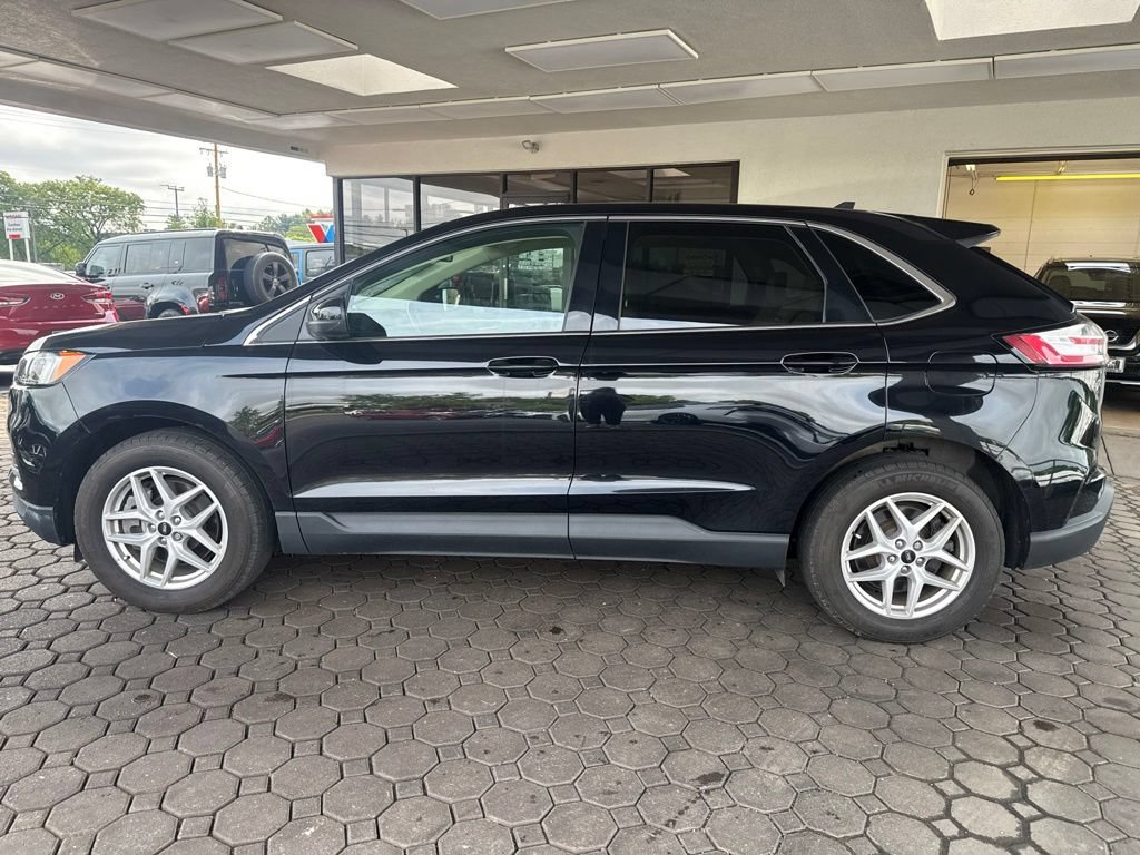 Certified 2024 Ford Edge SEL w/ Convenience Package AWD/4WD image 9