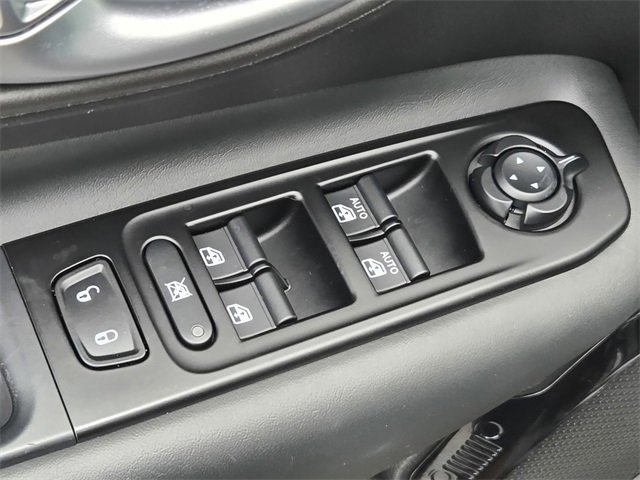 Used 2020 Jeep Renegade Altitude image 13